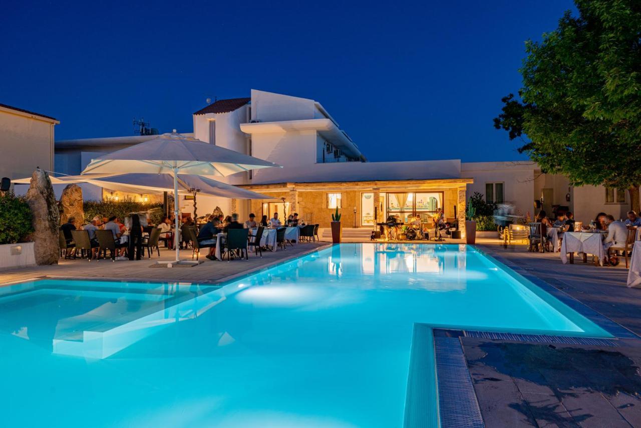 Hotel Le Mimose San Teodoro  Zewnętrze zdjęcie