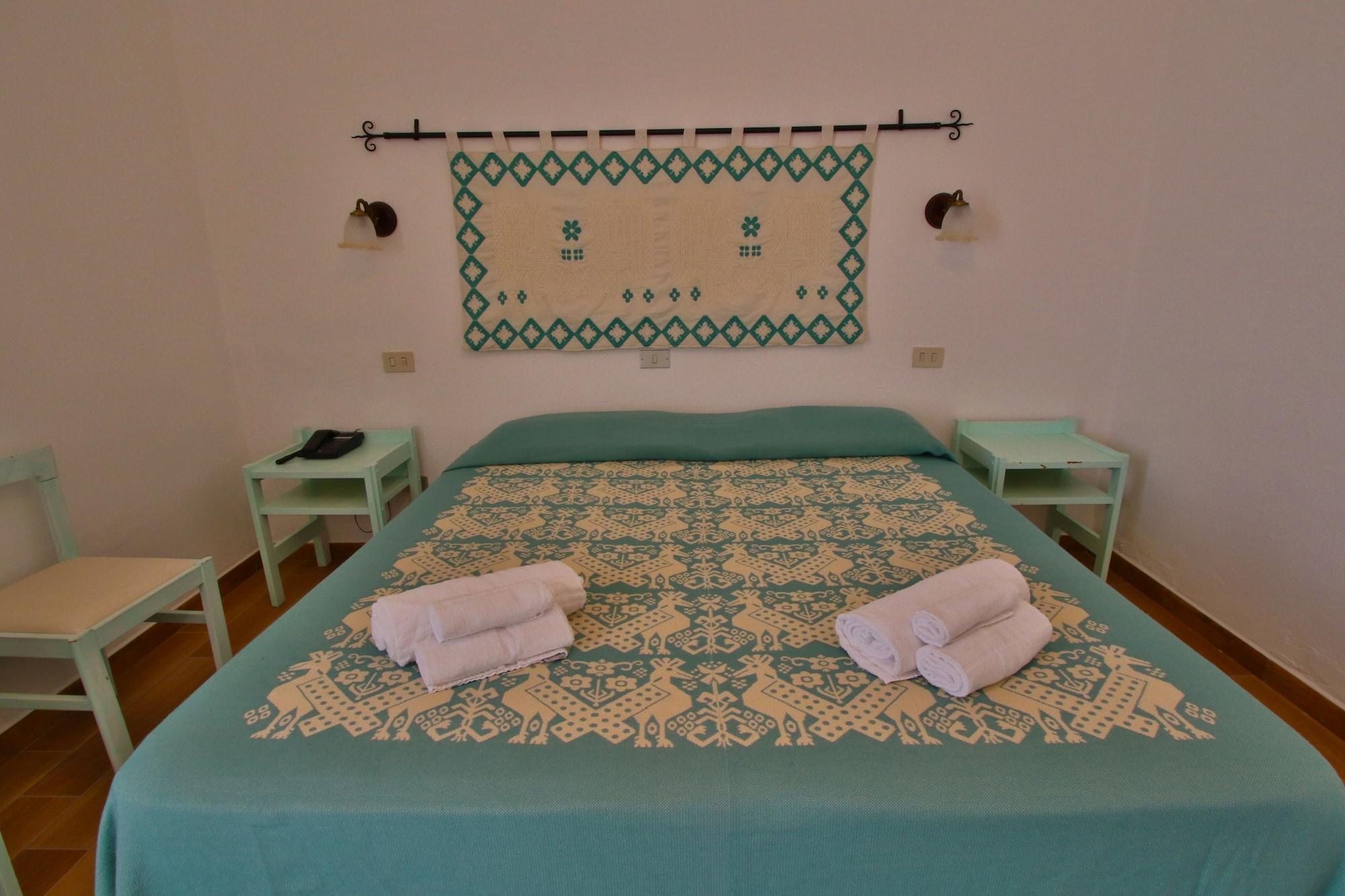 Hotel Le Mimose San Teodoro  Zewnętrze zdjęcie