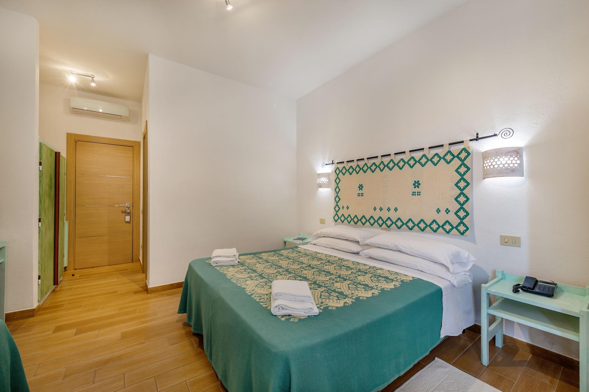 Hotel Le Mimose San Teodoro  Zewnętrze zdjęcie
