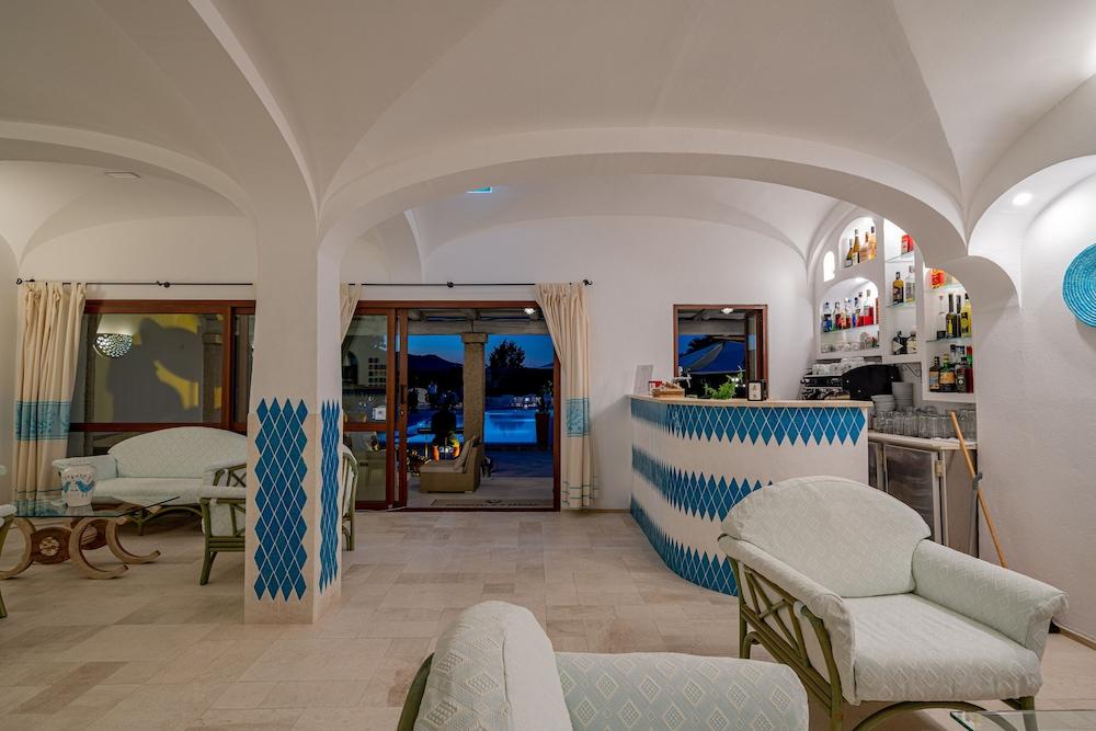 Hotel Le Mimose San Teodoro  Zewnętrze zdjęcie